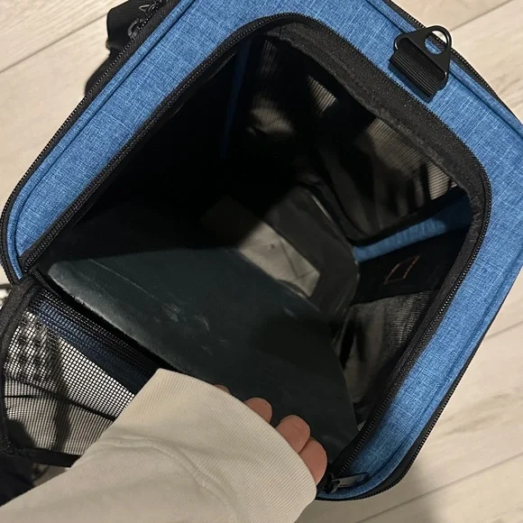 Pet Carrier - Picture 6 of 8